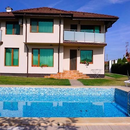 Вила Помело - Family Villa Pomelo Bŭlgarevo Exteriér fotografie