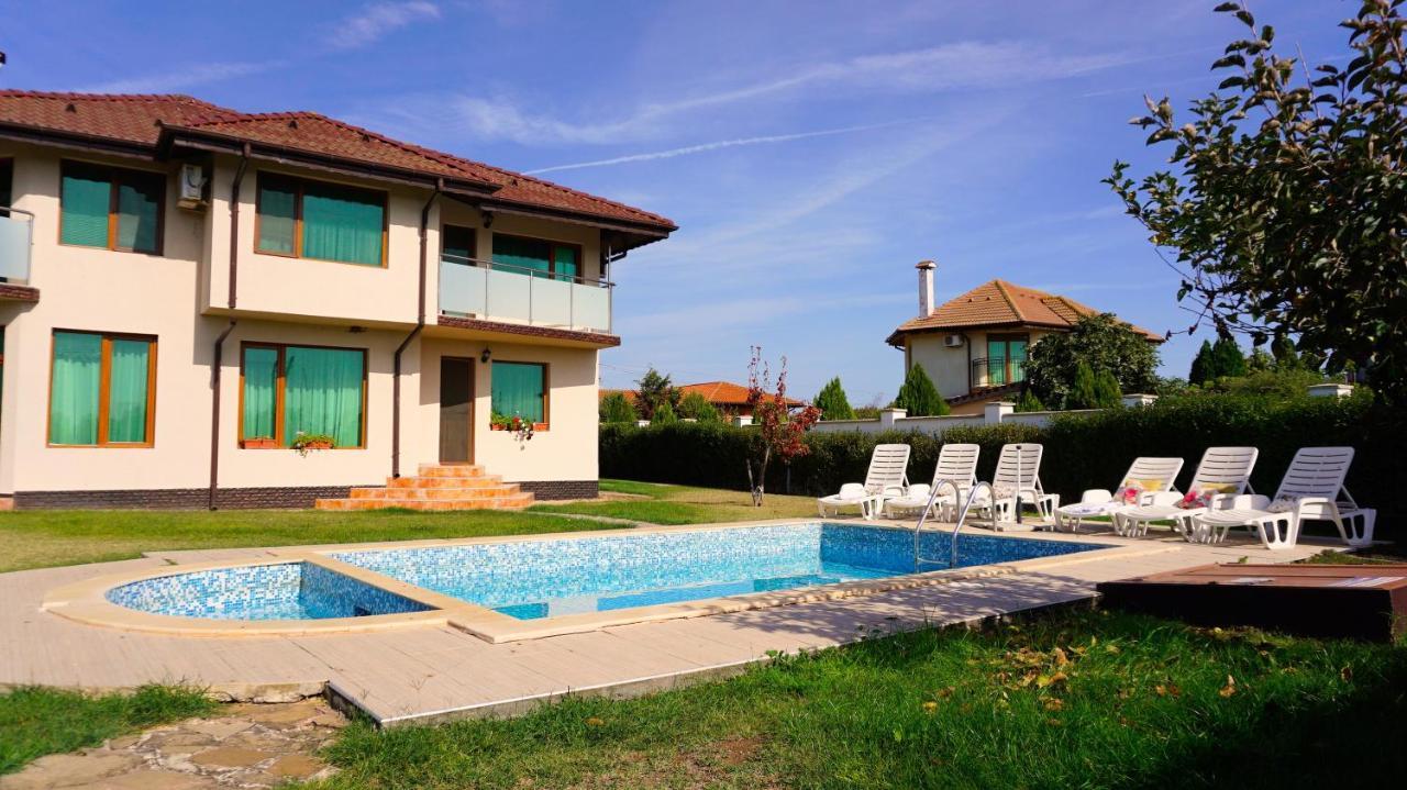 Вила Помело - Family Villa Pomelo Bŭlgarevo Exteriér fotografie