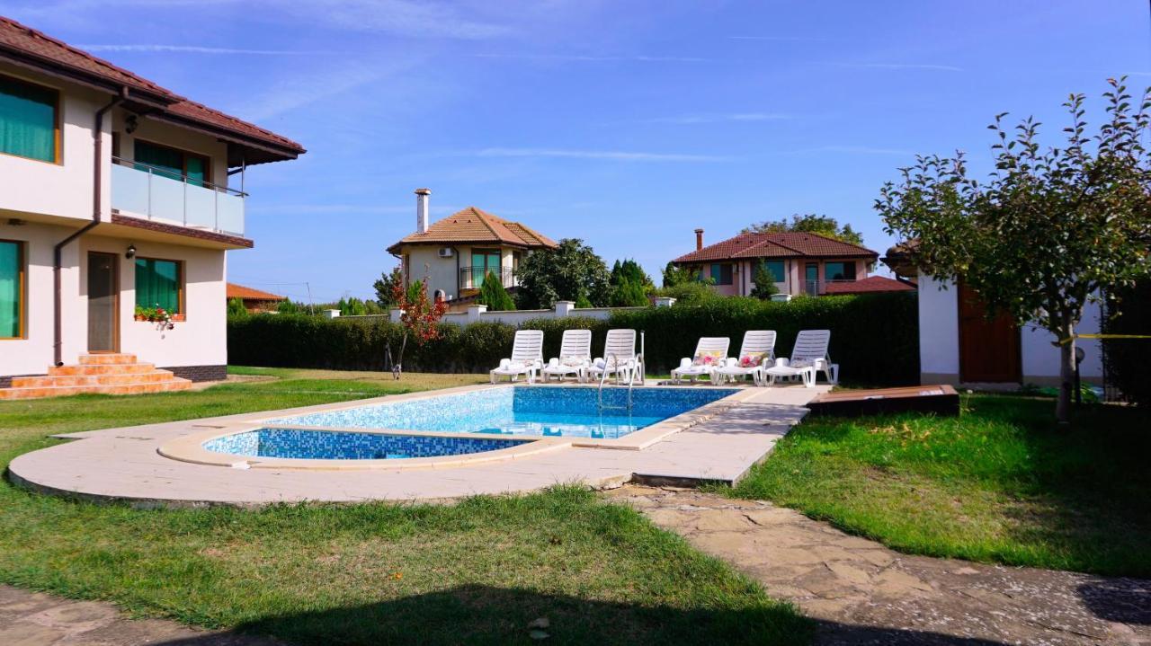 Вила Помело - Family Villa Pomelo Bŭlgarevo Exteriér fotografie